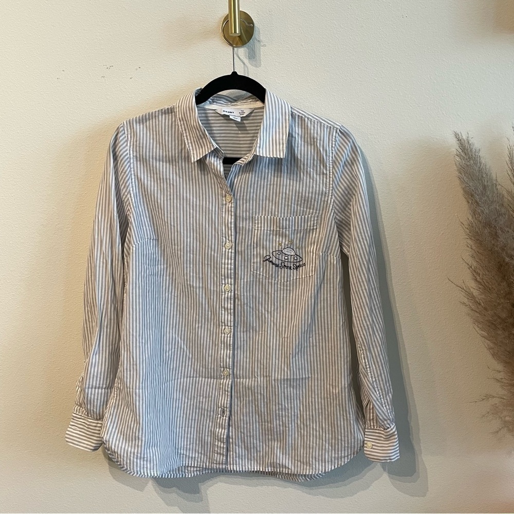 🆕Old Navy Gimme Some Space Old Navy Button Down